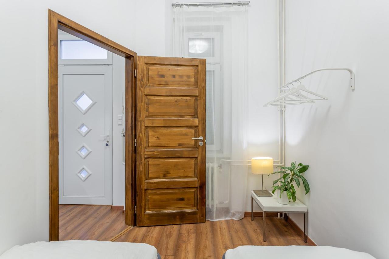 Central Avenue Apartment Budapest Exterior photo