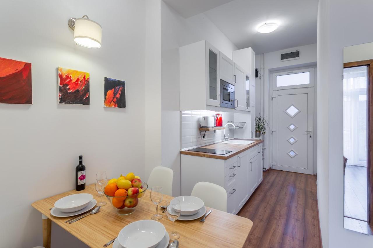 Central Avenue Apartment Budapest Exterior photo